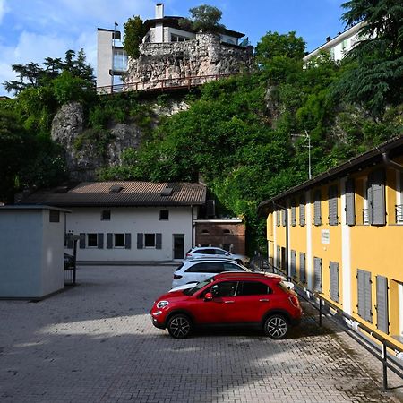 Cityu - Grazioli 27 Trento Centro Con Parcheggio Privato Gratuito ภายนอก รูปภาพ