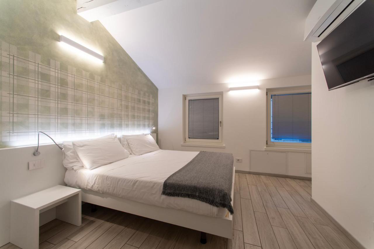 Cityu - Grazioli 27 Trento Centro Con Parcheggio Privato Gratuito ภายนอก รูปภาพ