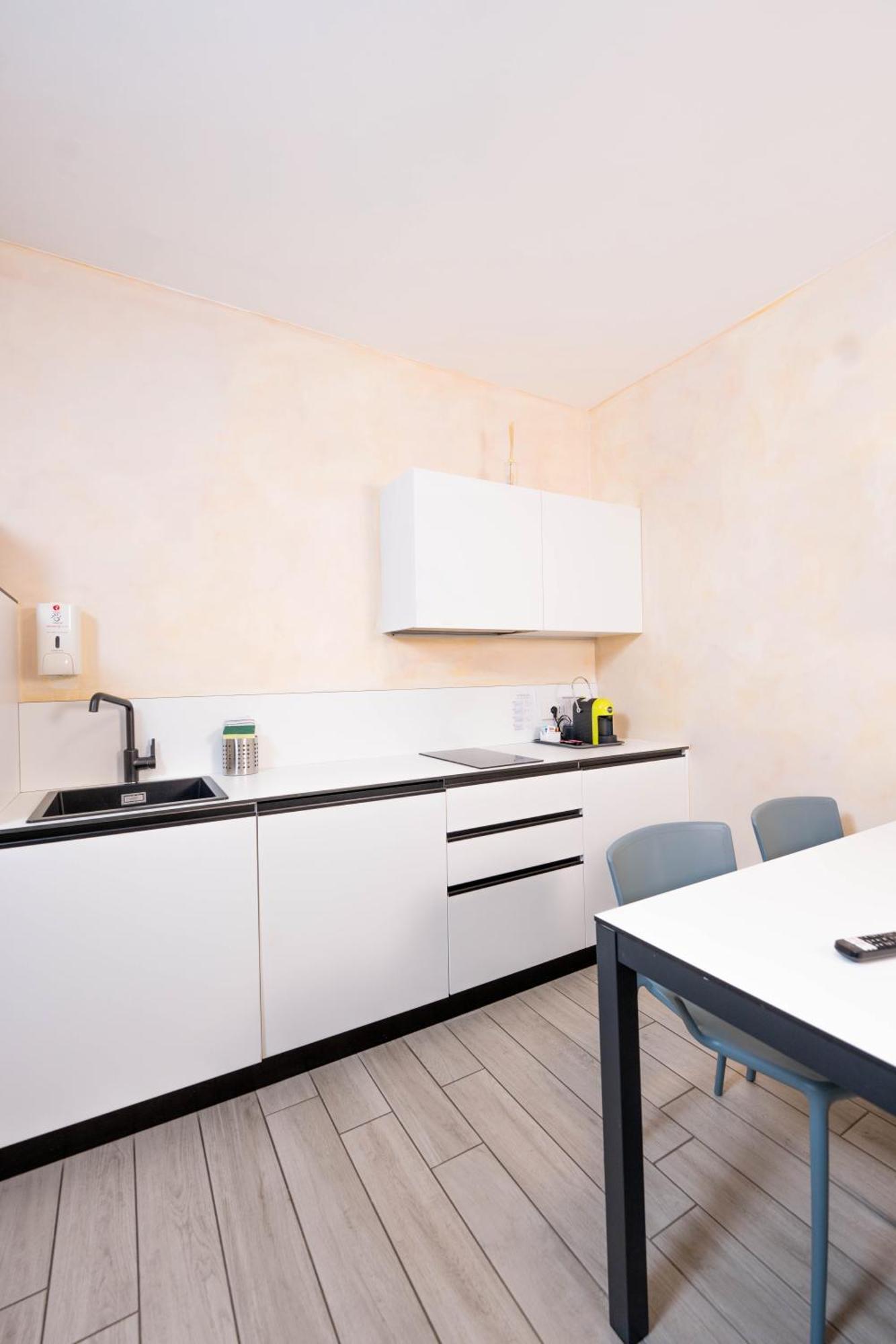 Cityu - Grazioli 27 Trento Centro Con Parcheggio Privato Gratuito ภายนอก รูปภาพ