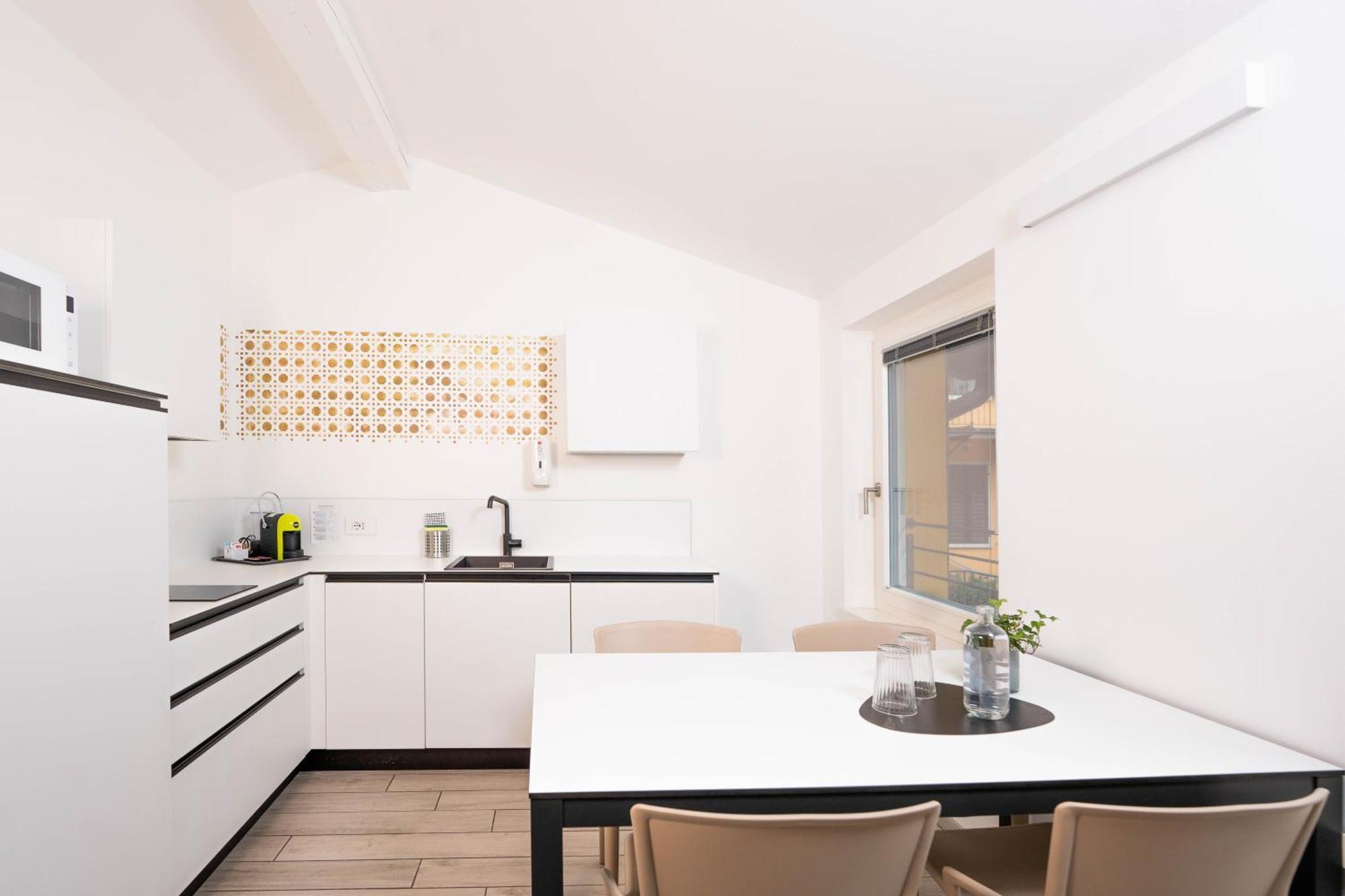 Cityu - Grazioli 27 Trento Centro Con Parcheggio Privato Gratuito ภายนอก รูปภาพ