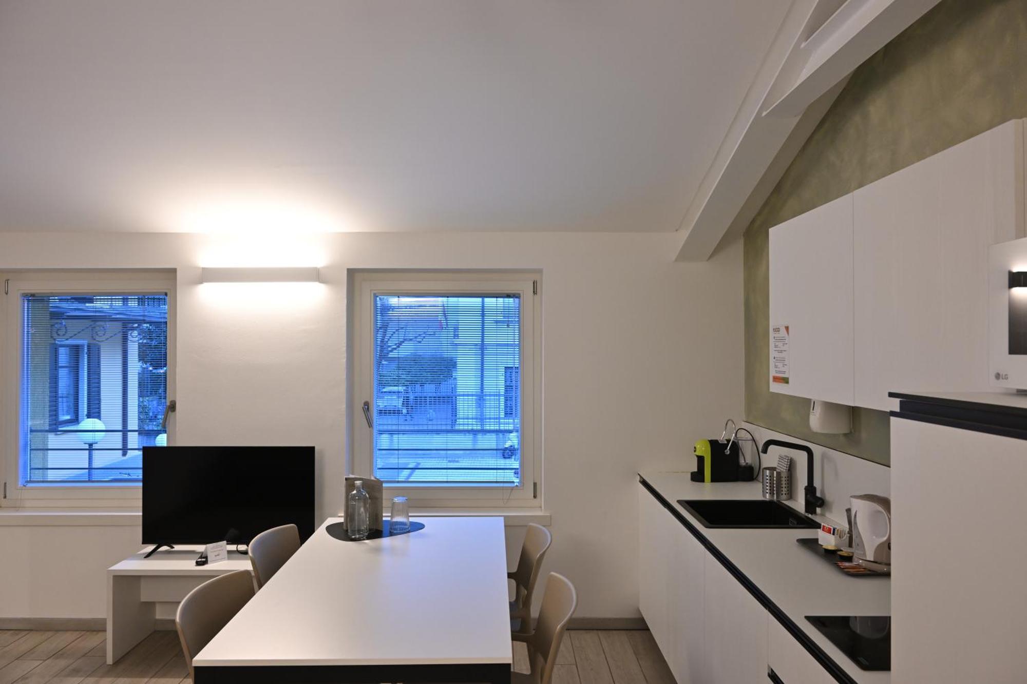 Cityu - Grazioli 27 Trento Centro Con Parcheggio Privato Gratuito ภายนอก รูปภาพ